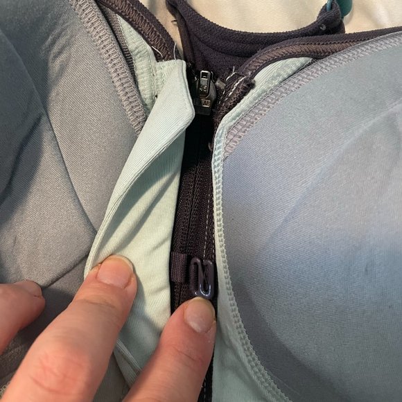 C9 Champion Power Shape Max Zip Sports Bra - Light Blue 36C - Picture 3 of 4